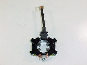 Porta Carbón Mitsub 4X12X12 Plástico Kia Avella Anclaje 58Mm